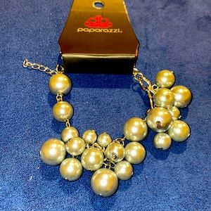 NWT Adjustable Grey Pearls Bracelet
